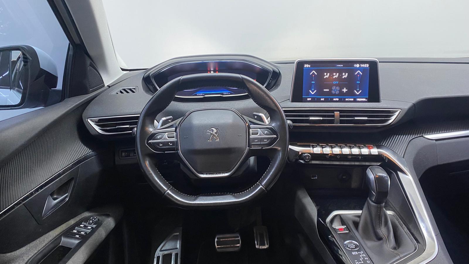 PEUGEOT 3008 11